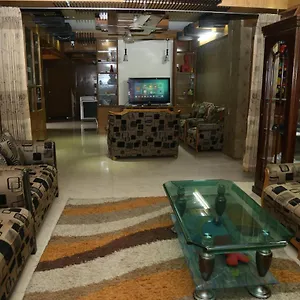 Gleneagles Grey Mansion - Prihan's Service Apartment